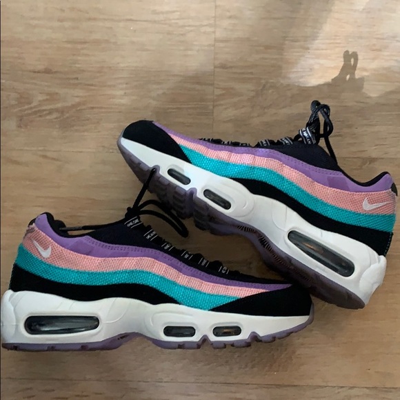 Nike Air Max 95 Have A Nike Day Sneakers 8 - Picture 2 of 6